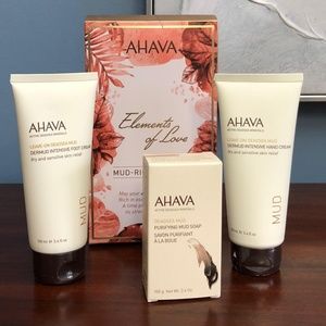 NWT AHAVA MUD-RICH MOMENTS GIFT SET
